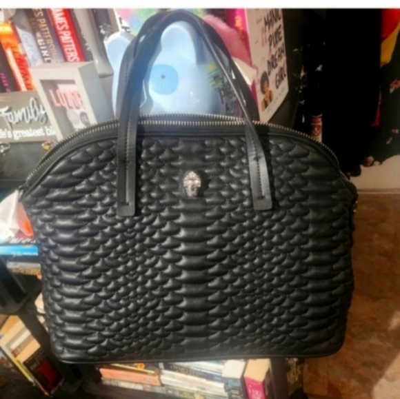 🍁🍂VERY RARE VINTAGE BETSEY JOHNSON SKULL SATCHEL - Picture 4 of 8